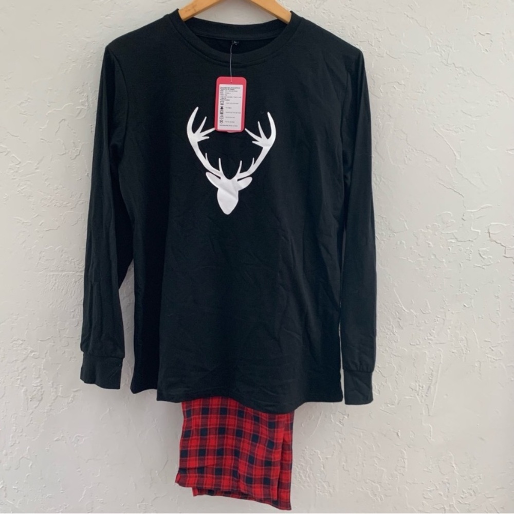 Christmas Holiday Deer Printed Plaid Pajama Set